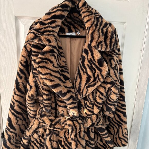 Daisy Street Leopard Faux Fur Coat - Picture 1 of 3